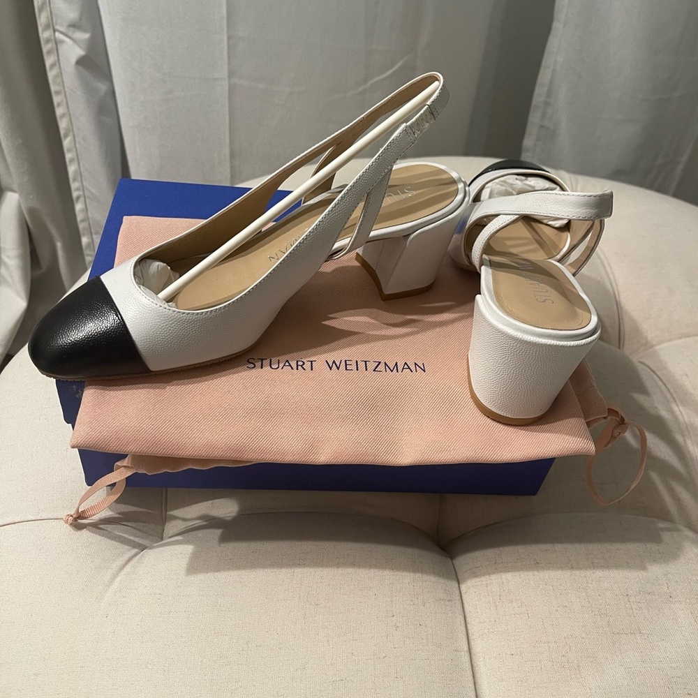 Stuart Weitzman sleek slingback 50 White/black caviar size 8 38.5